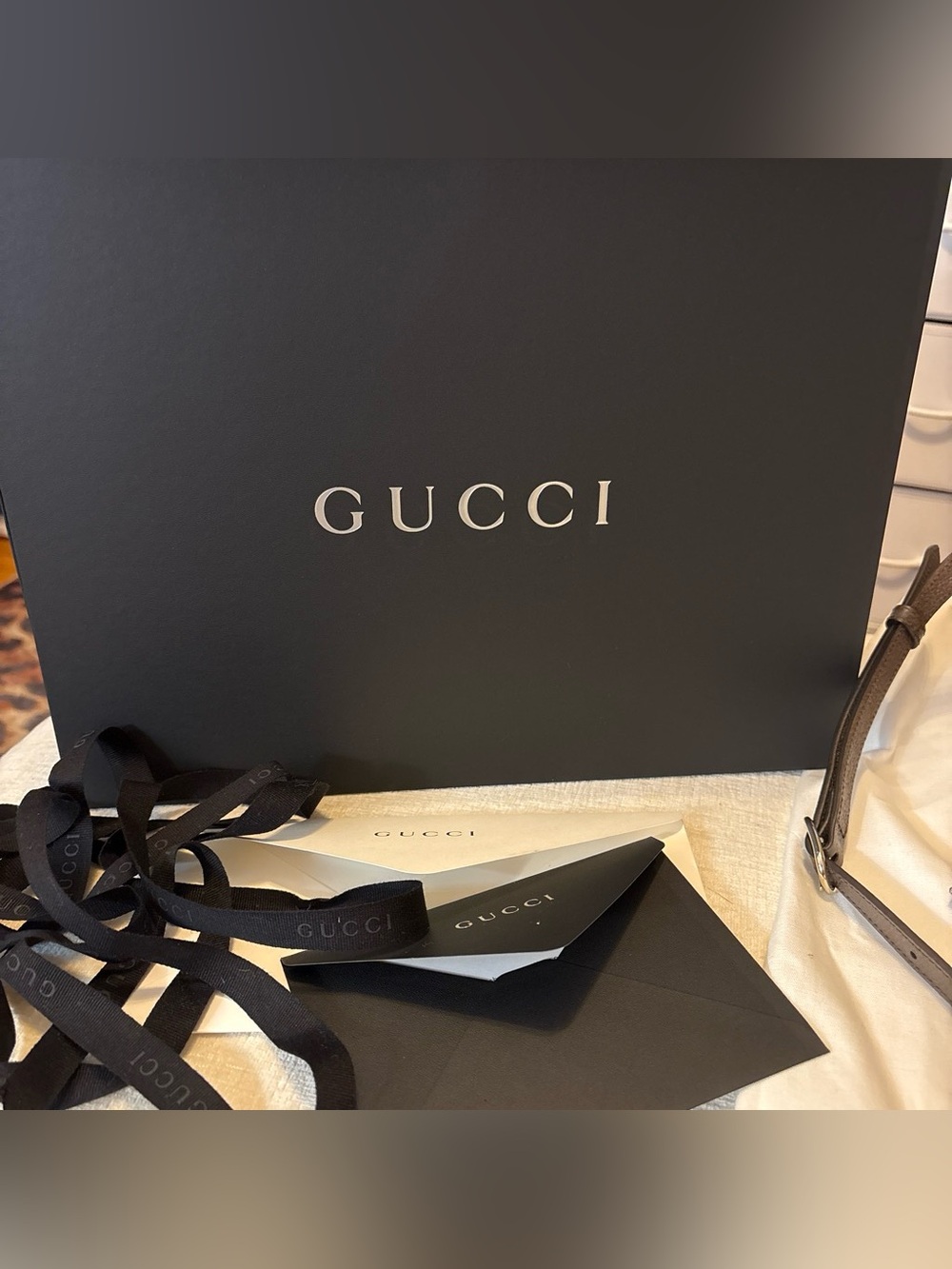 Brand new authentic GUCCI Giglio in small size!!! - Picture 2 of 8